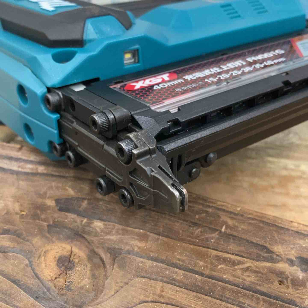 ★マキタ(makita) 40Vmaxコードレスフィニッシュネイラ FN001GZK 本体+ケース【柏店】