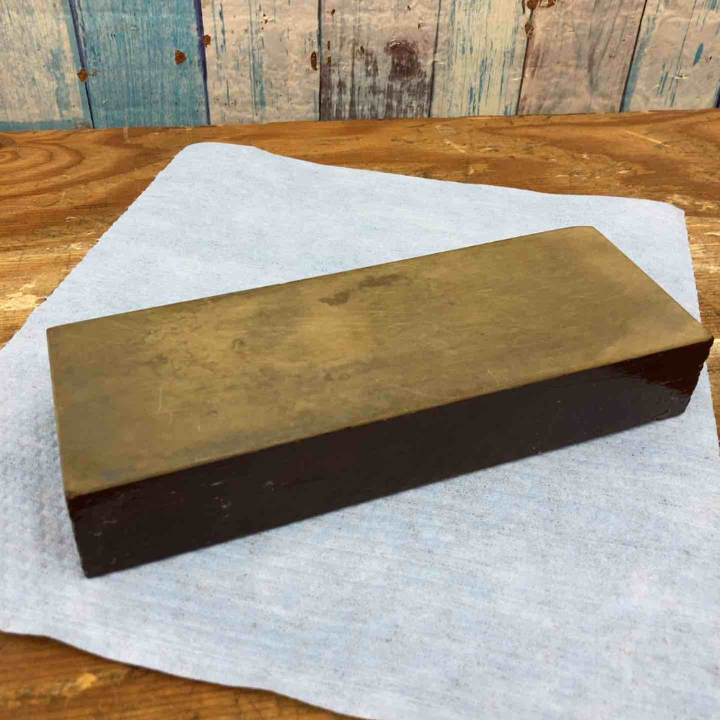 砥石 自然石　大型 中古品】天然砥石 仕上げ 産地不明 1600g【柏店】 – アクト