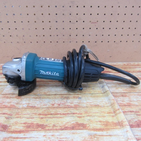 ☆マキタ(makita) 100mmディスクグラインダー GA4031【川崎店】