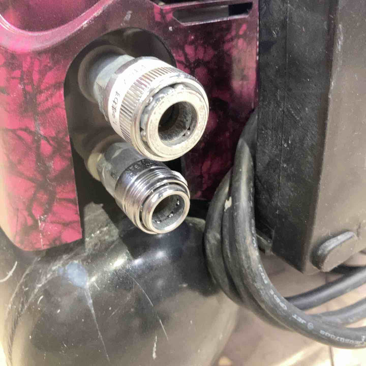 マックス(MAX) エアコンプレッサー AK-HL1270E【町田店】