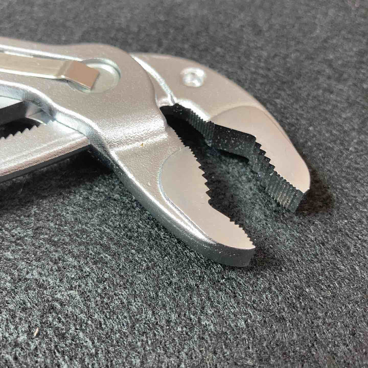 【中古美品】クニペックス(KNIPEX) ウォーターポンププライヤー Cobra 87 26 250【東大和店】