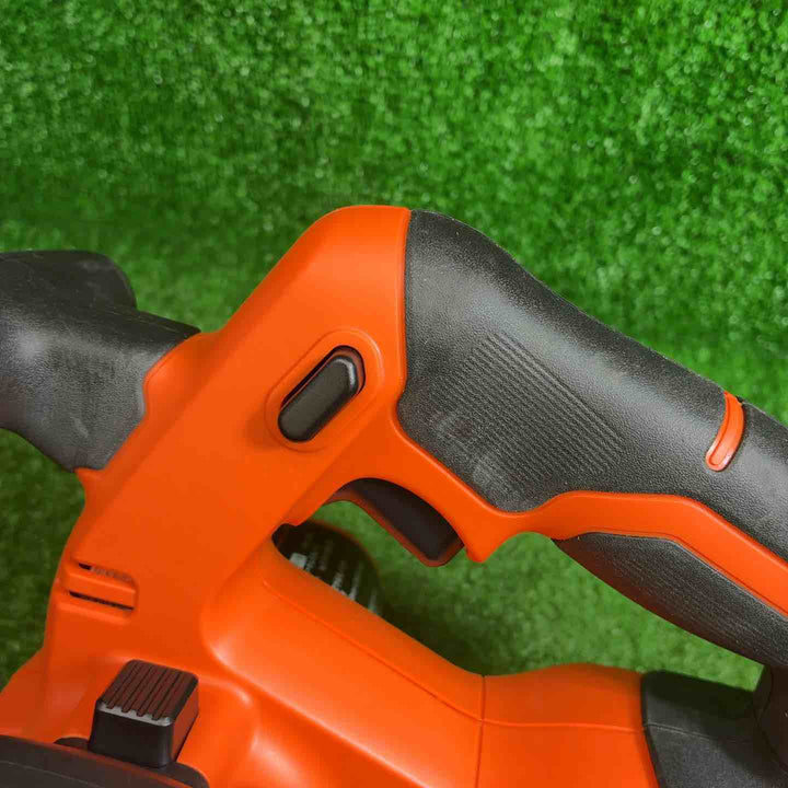 ブラックアンドデッカー(BLACK+DECKER) 18V コードレス丸ノコ【本体のみ電池別売】 BDCCS18B【藤沢店】