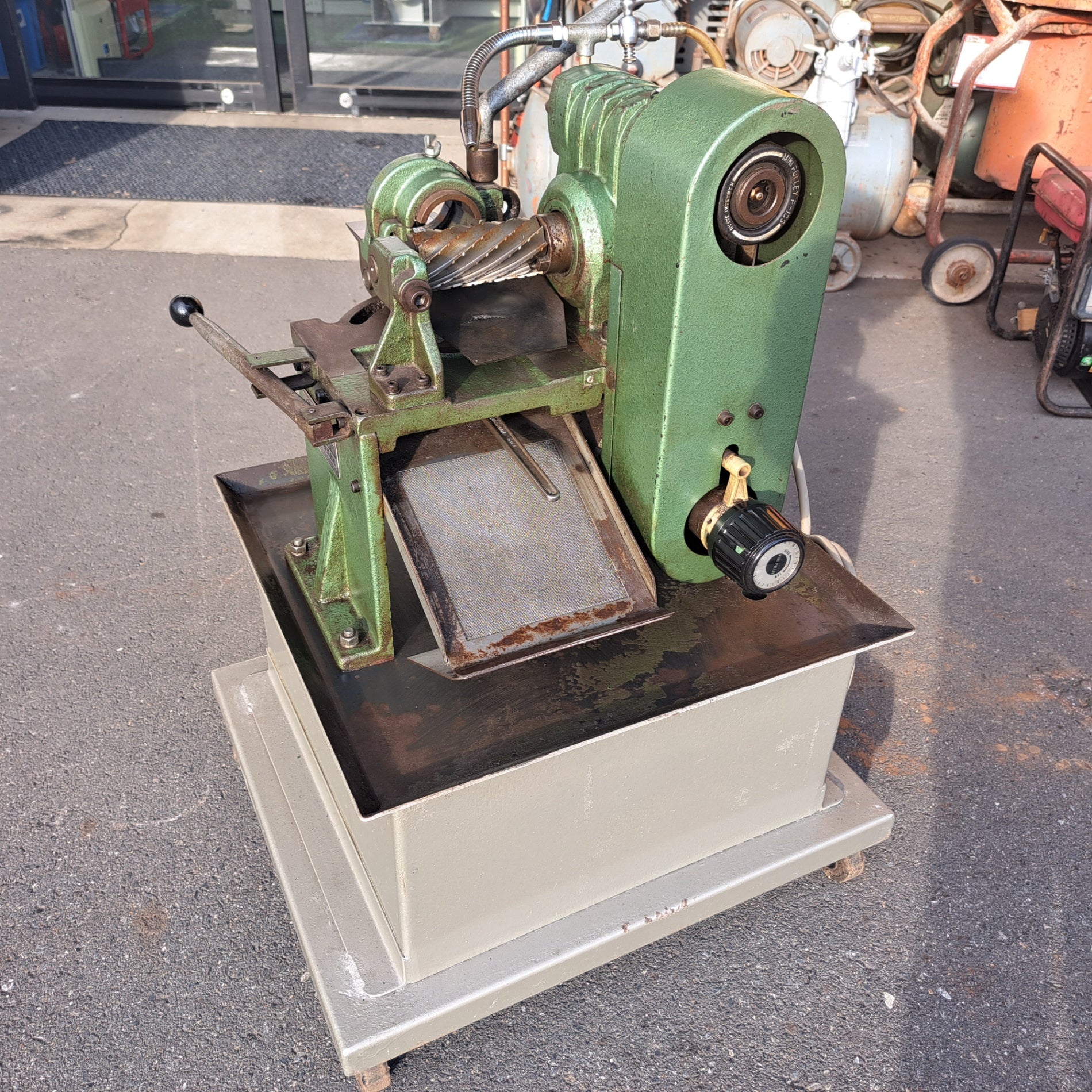 西部マシン パイプ加工機　パイプえぐり機 SM-A2型 三相 200V パイプ加工 コンビネーションカッター パイプ 工場 金属 電動 切断 工具 中古 中古・店頭受取り限定】 西部マシン パイプえぐり機 SM-A2型 三相 200V