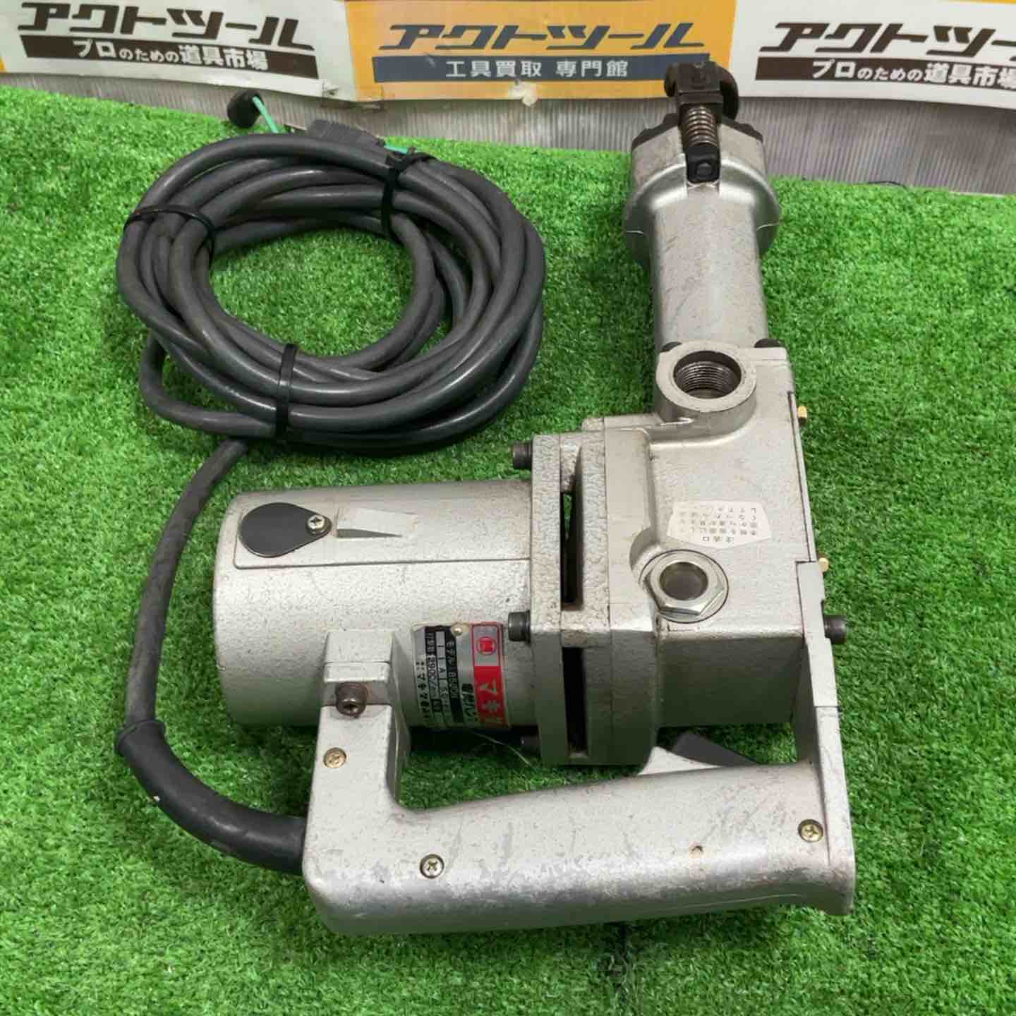 マキタ・電動ハンマ8500N 今月末までのお取引です マキタ makita 電動ハンマ 8500Nの中古 中古C傷汚れあり 《埼玉・入間