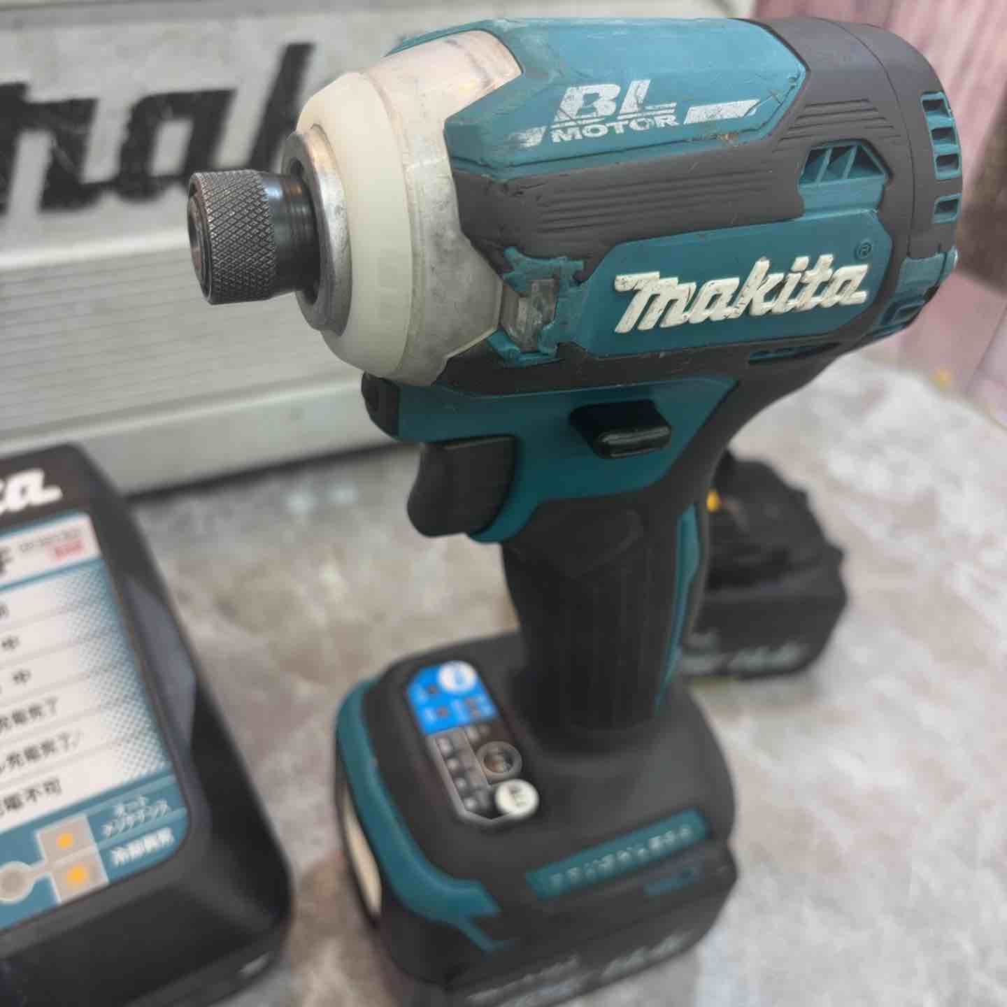 ☆マキタ(makita) コードレスインパクトドライバー TD161DRGX【八潮店