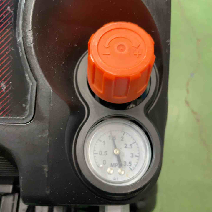 マックス(MAX) 高圧専用エアコンプレッサー AK-HH1270E3 ブラック【桶川店】