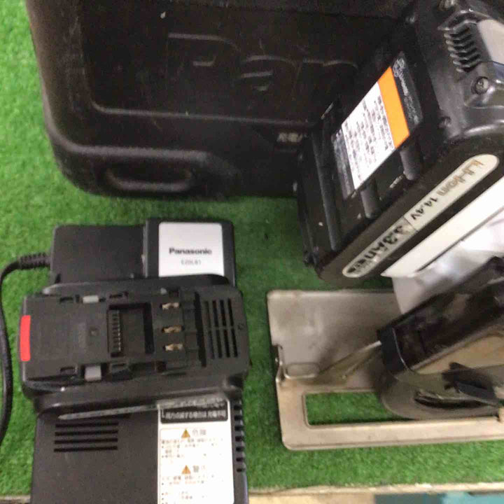 ★パナソニック(Panasonic) コードレスチップソーカッター EZ4542LS2M-B【町田店】