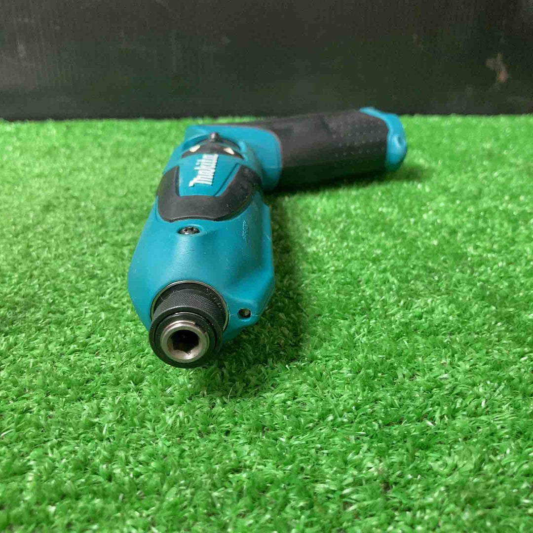 ☆マキタ(makita) 充電式ペンインパクトドライバ TD021DS【岩槻店】
