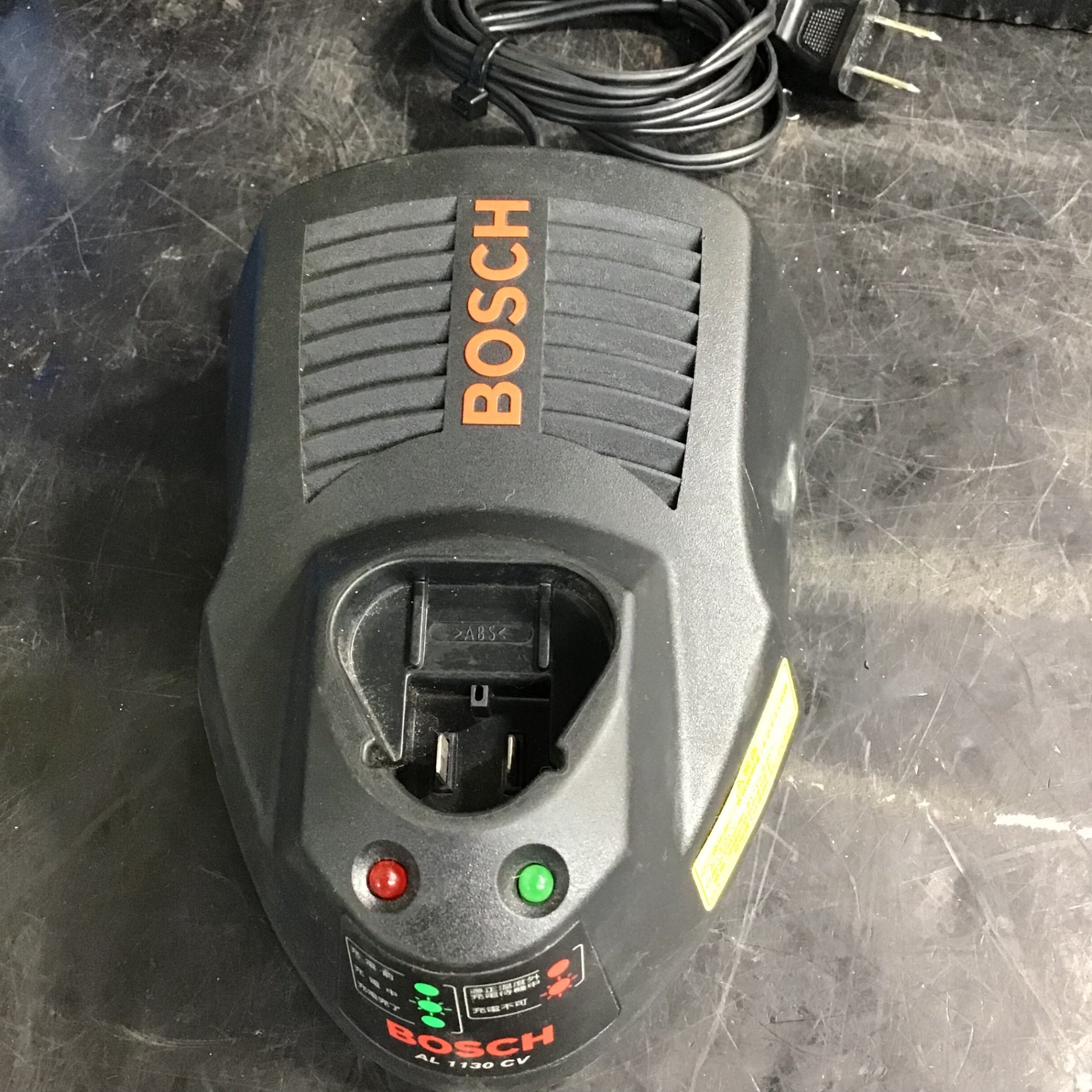 ☆ボッシュ(BOSCH) コードレスマルチツール GMF10.8V-LI【草加店】 – アクトツールオンラインショップ