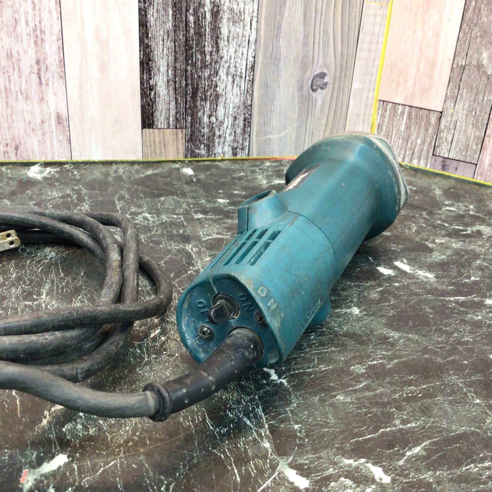 〇マキタ(makita) ディスクグラインダー 9520B【八潮店】 – アクト