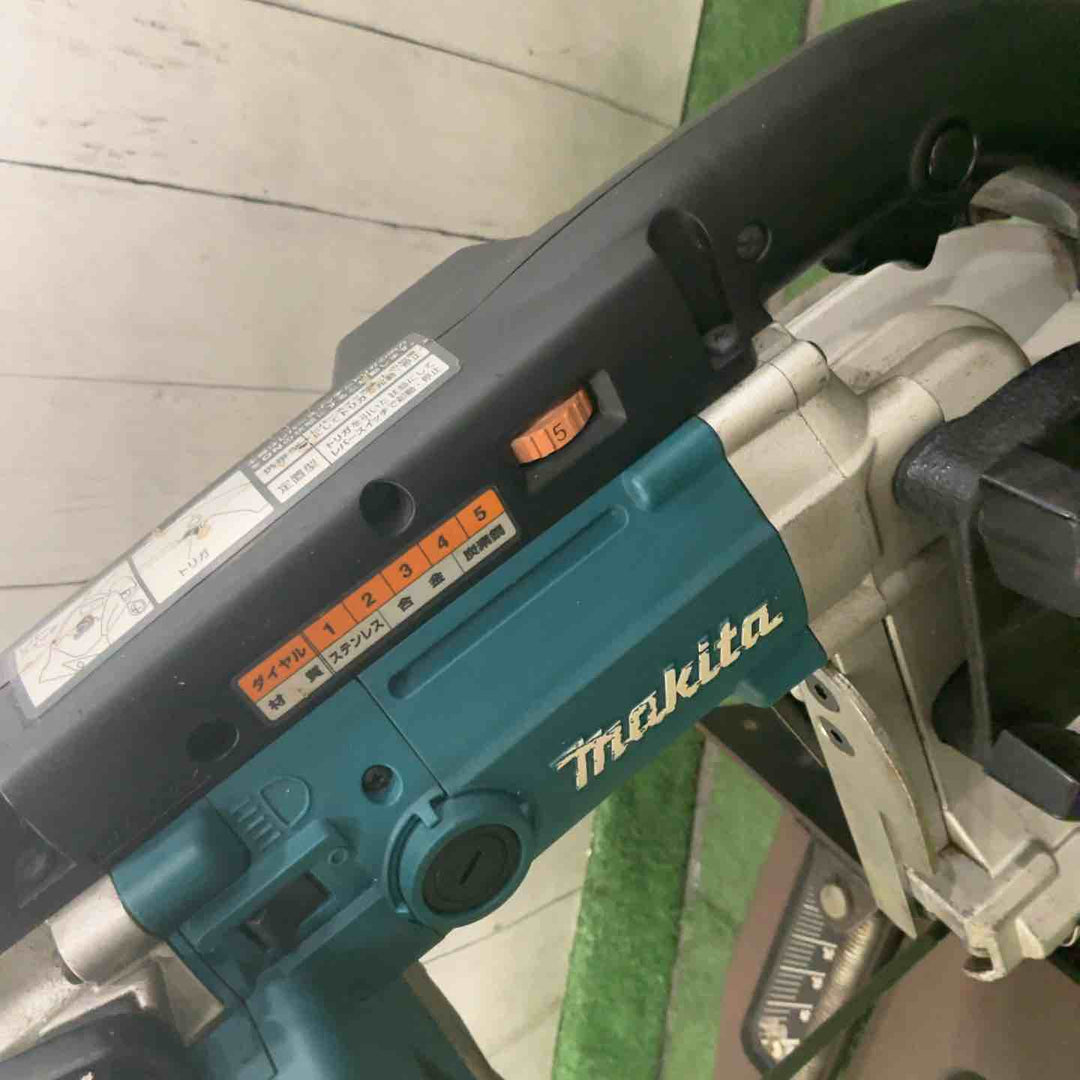 【店頭受取り限定】★マキタ(makita) ポータブルバンドソー 2107FW 動作確認済【川口店】