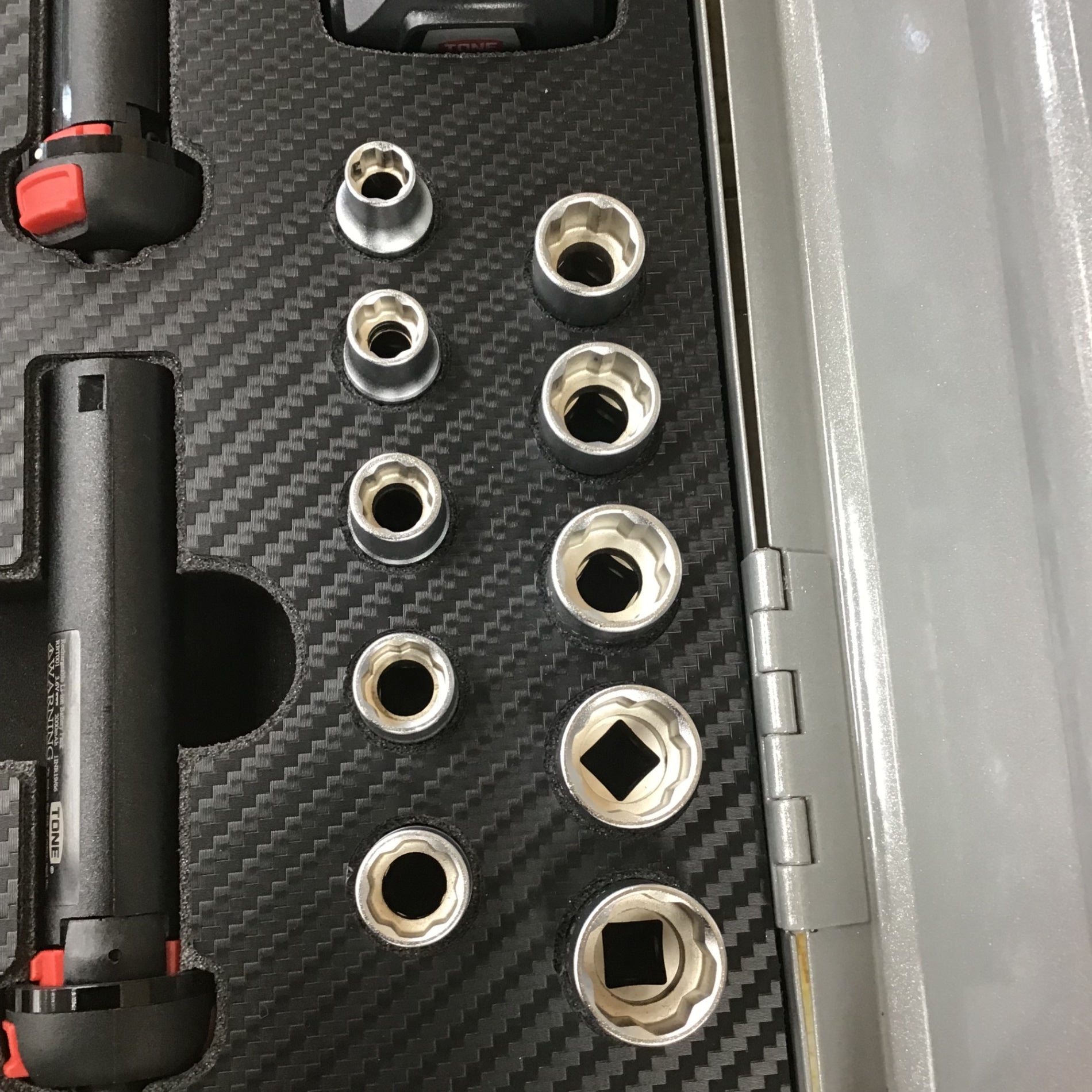 トネ(TONE) 電動ラチェットハンドル CR3000T 差込角9.5mm(3/8 トネ(TONE) 電動ラチェットハンドル CR3000T 差込角9.5mm(3/8