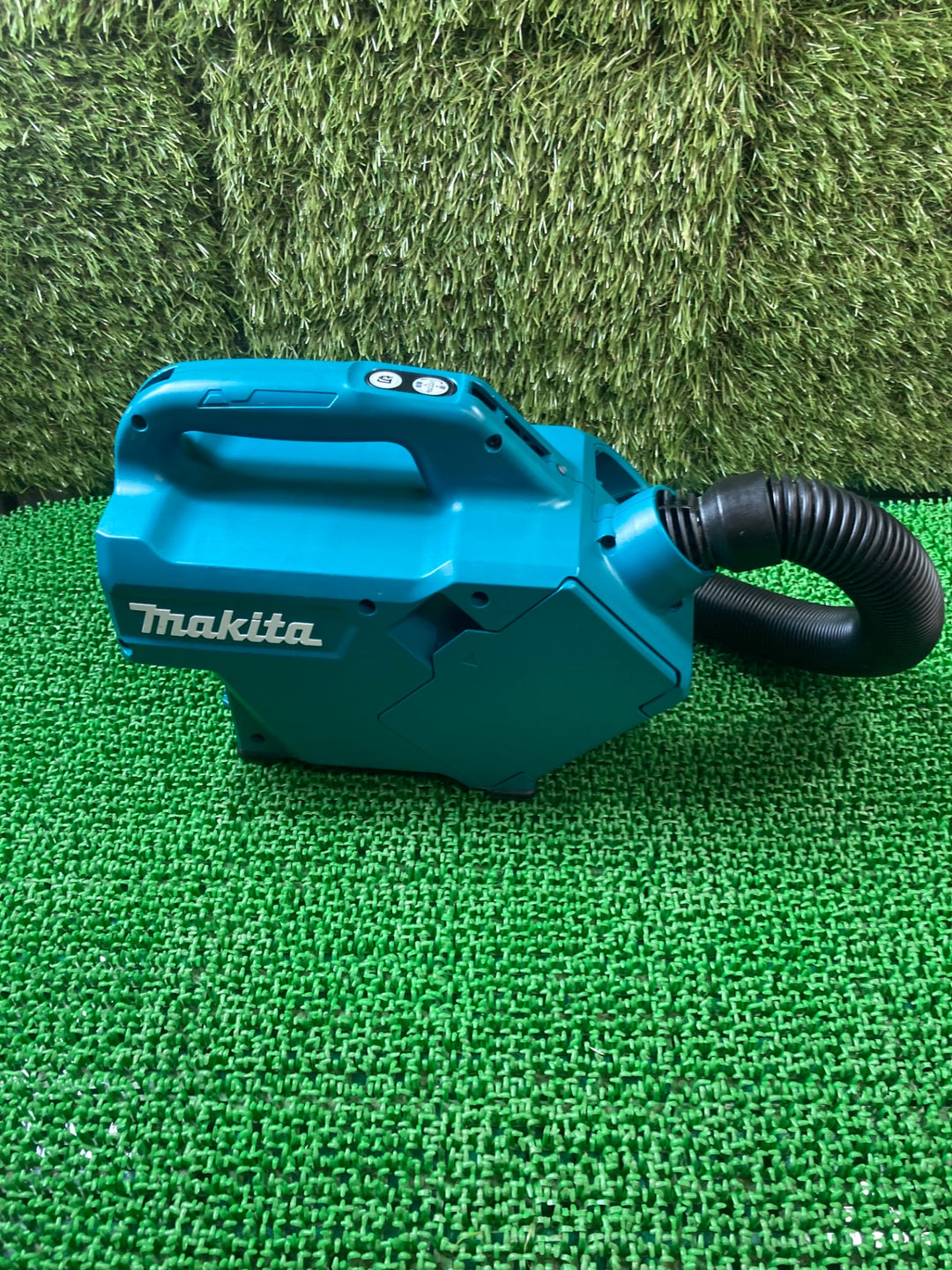 ☆マキタ(makita) コードレス掃除機(充電式クリーナー) CL121DZ【川口店】