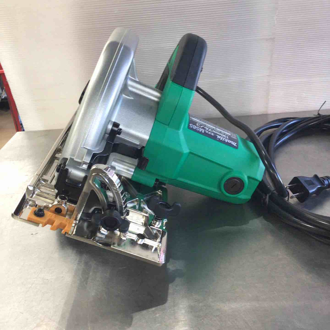 ☆マキタ(makita) 190mm電気マルノコ  M585【草加店】