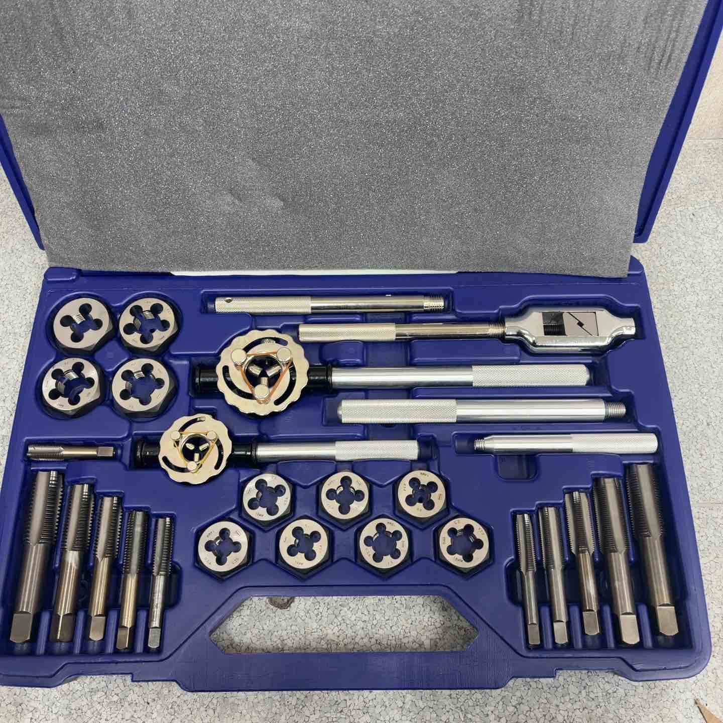 ◇IRWIN タップ&ダイスセット 28pc T97312【八潮店】 – アクトツール