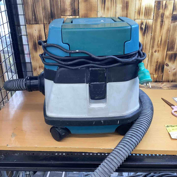 ★マキタ(makita) 集じん機 乾湿両用 483(P) ホース付き【越谷店】