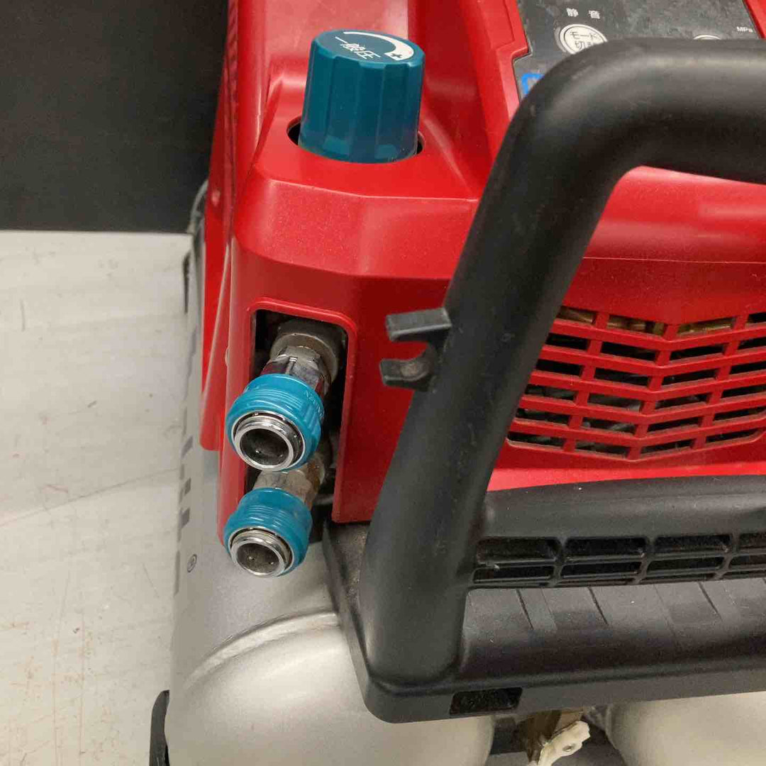 ★マキタ(makita) エアコンプレッサー AC462XLR エア充填時間5分45秒【戸田店】