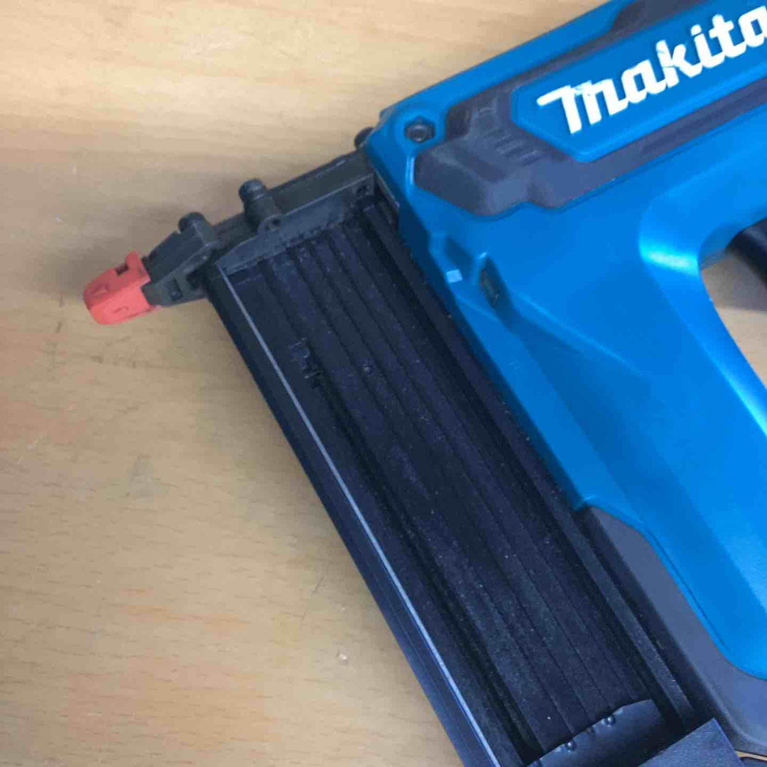 ★マキタ(makita) コードレスフィニッシュネイラ FN350DZK【越谷店】