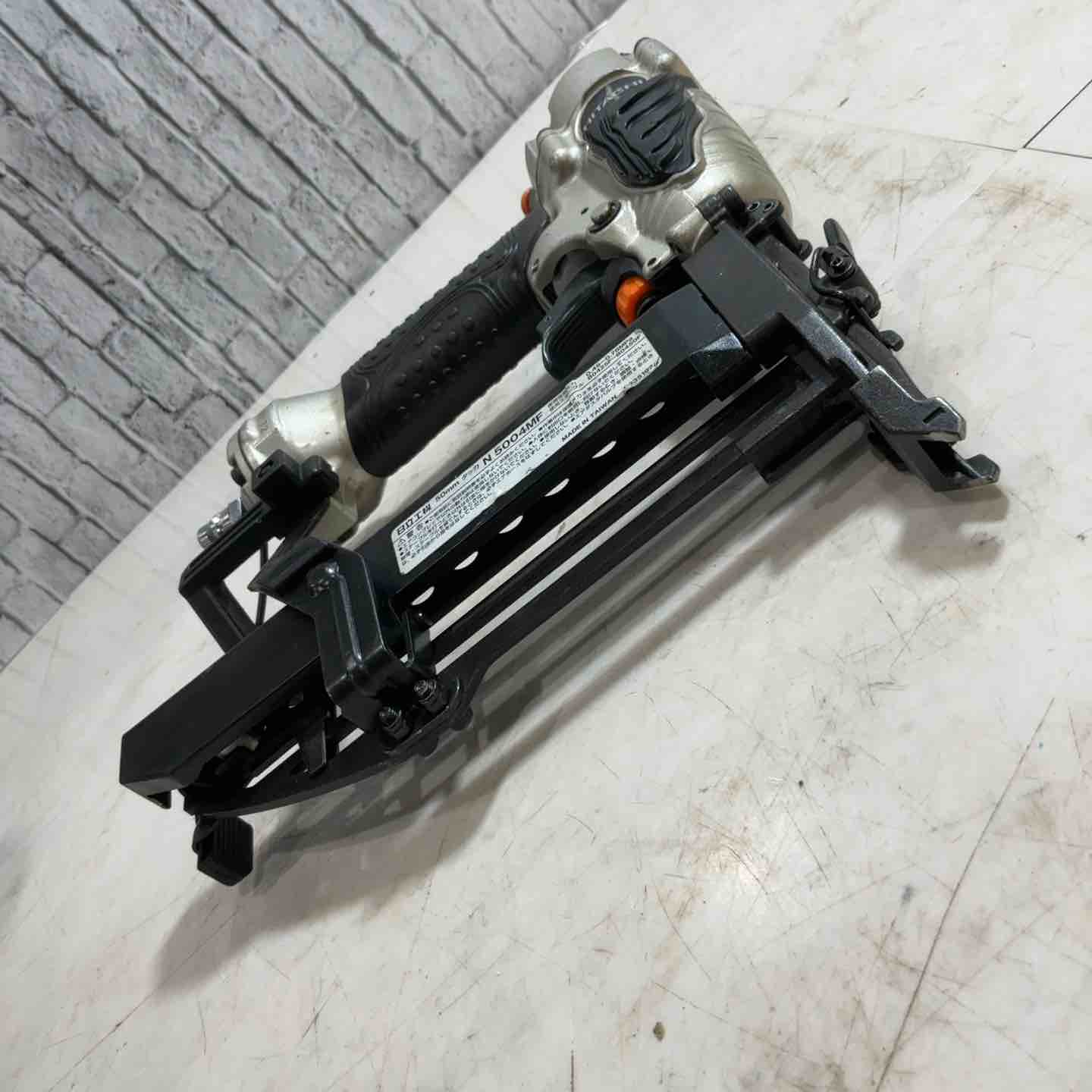 ☆ハイコーキ(HIKOKI ※旧:日立工機) 常圧フロアタッカ N5004MF【戸田店 