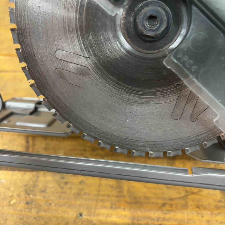 【中古品】マキタ(makita) コードレスチップソーカッター CS553DZ ベース新品交換済み【所沢店】
