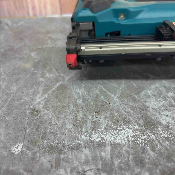 ★マキタ(makita) コードレスピンネイラ PT353DZ【八潮店】