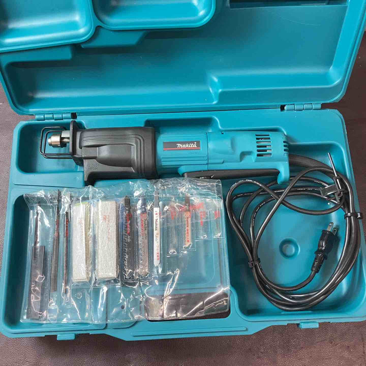 【中古品】マキタ(makita) 小型レシプロソーJR1000FTK 刃多数付属【東大和店】