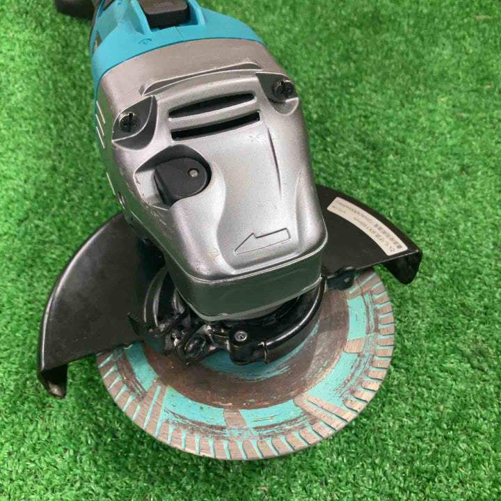 ★マキタ(makita) 150mmコードレスディスクグラインダー GA033GZ【町田店】