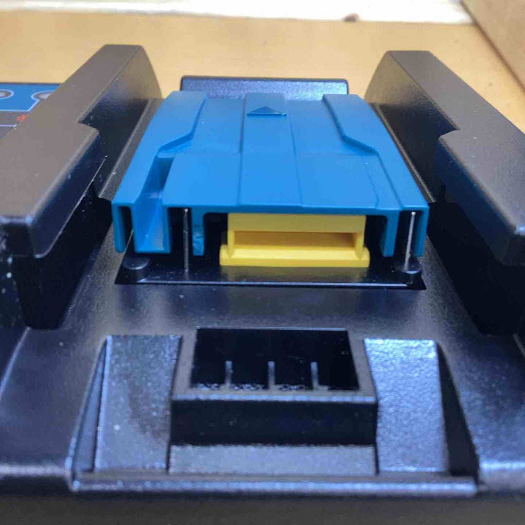 未使用 マキタ(makita) 急速充電器 DC18RF 3個セット!!【越谷店】