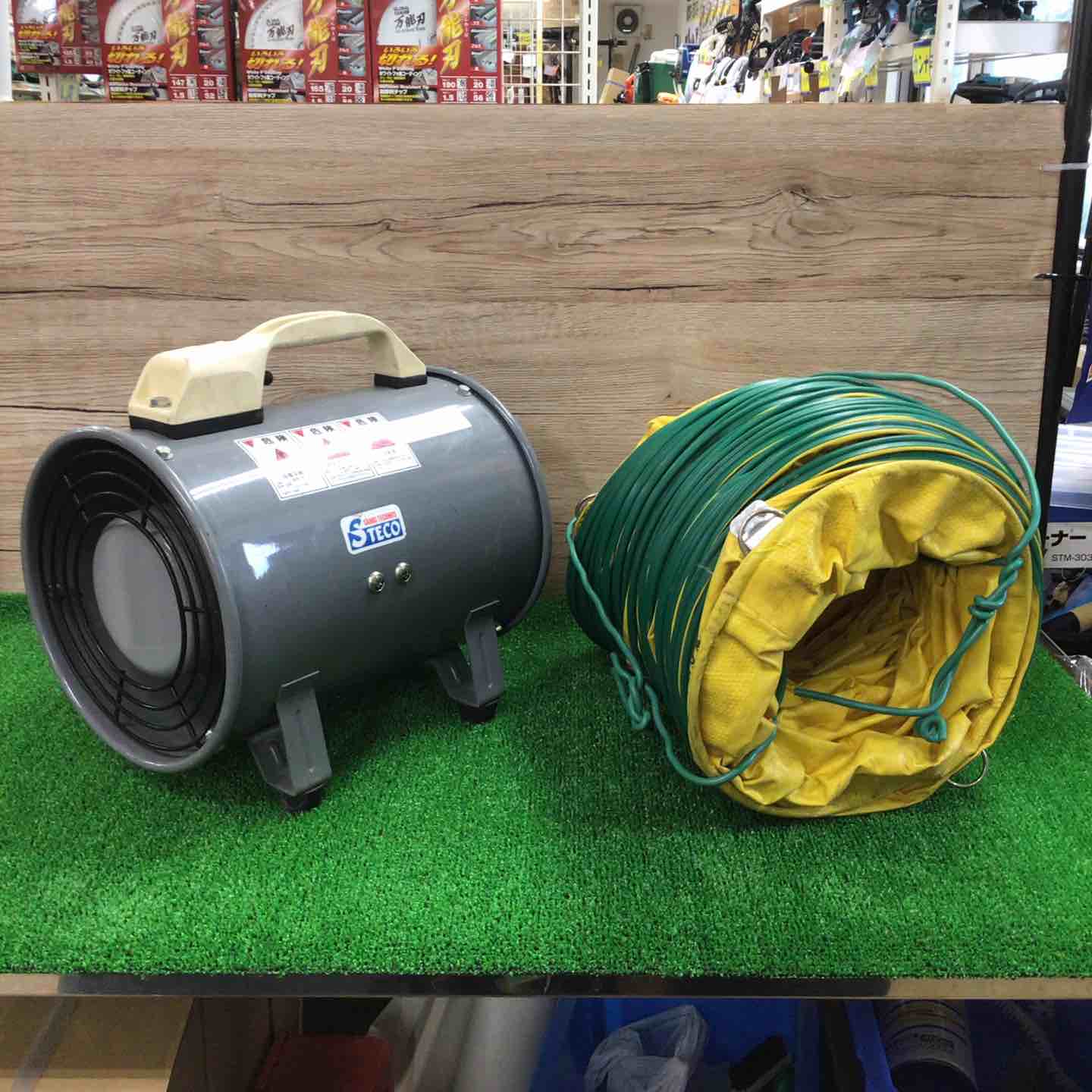 サンキテクノス 軽量型ポータブルファン PF-201Y 送風機【町田店】 サンキテクノス 軽量型ポータブルファン PF-201Y 送風機【町田店