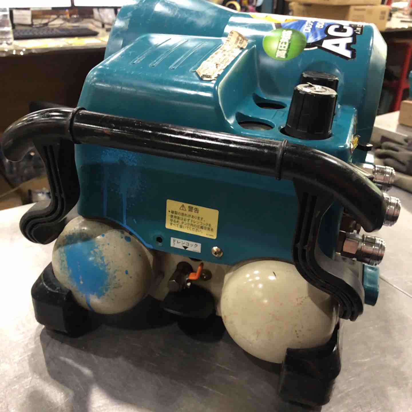 ジャンク品】makita マキタ 高圧・常圧 エアコンプレッサ AC4000 