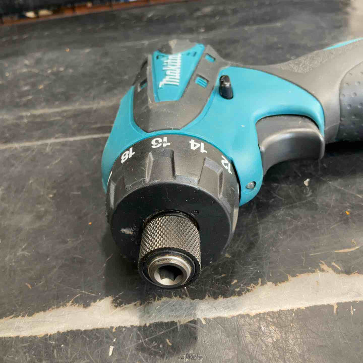 ☆マキタ(makita) コードレスドリルドライバー DF330DWX【草加店】