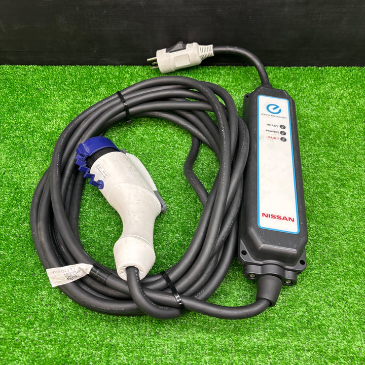 日産純正 200V用EV充電ケーブル 普通充電 CE-JN26EDAD　動作未確認【電材館越谷店】