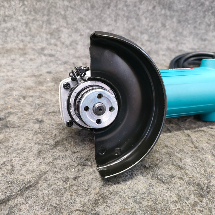 ☆マキタ(makita) 100mmディスクグラインダ 9533BL【越谷店】