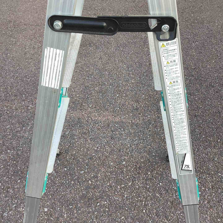 【店頭受取り限定】◇長谷川工業(Hasegawa) 脚部伸縮式はしご兼用脚立(ワンタッチバー付) 3段 RYZ-09c (0.72~1.03m) (10192) 【2022年モデル】 レッド【越谷店】