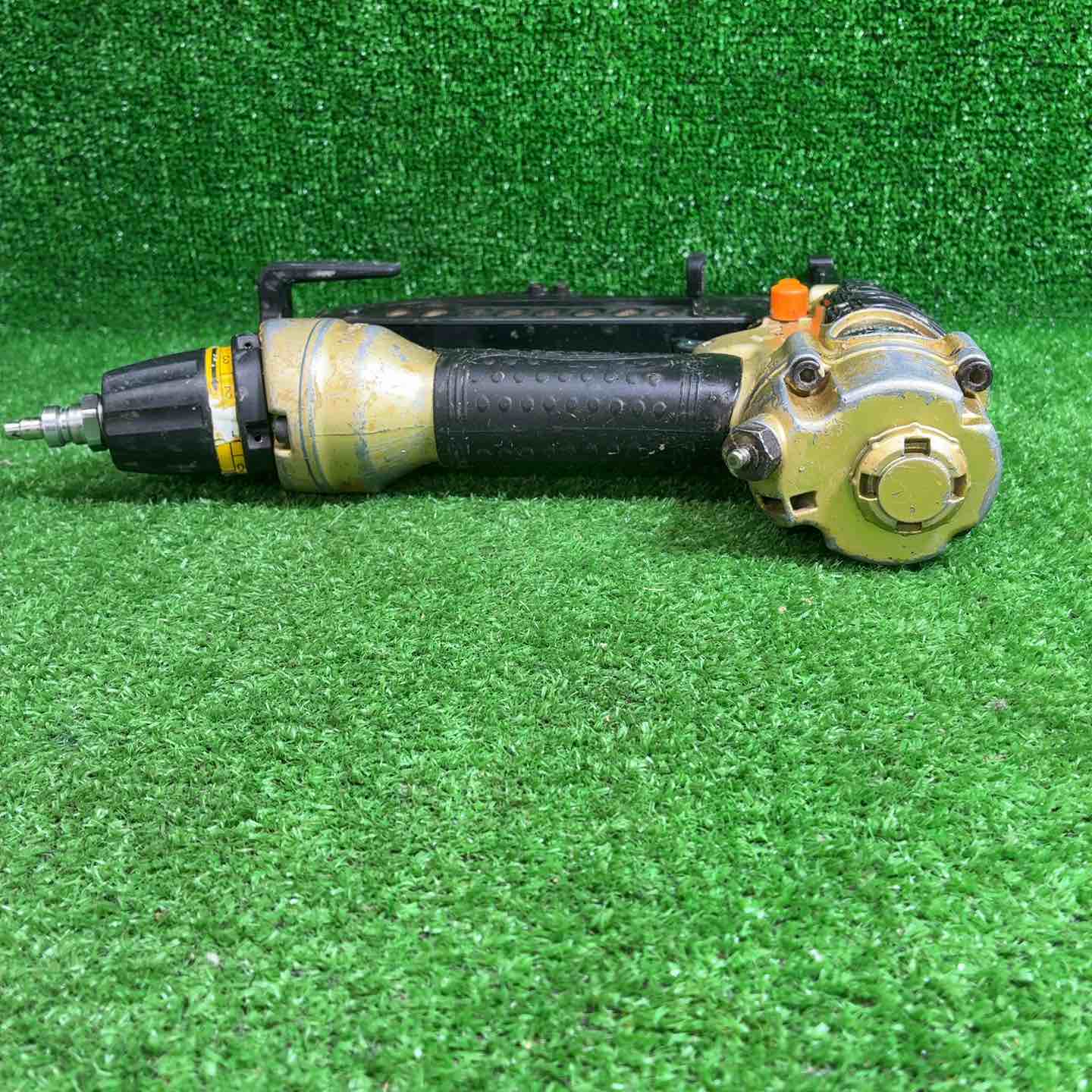 中古品】 ハイコーキ(HIKOKI ※旧:日立工機) 高圧フロアタッカ N3804HMF