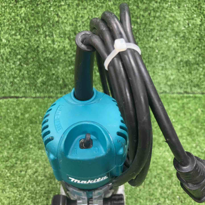 ☆マキタ(makita) 6mmトリマ 3709【川崎店】
