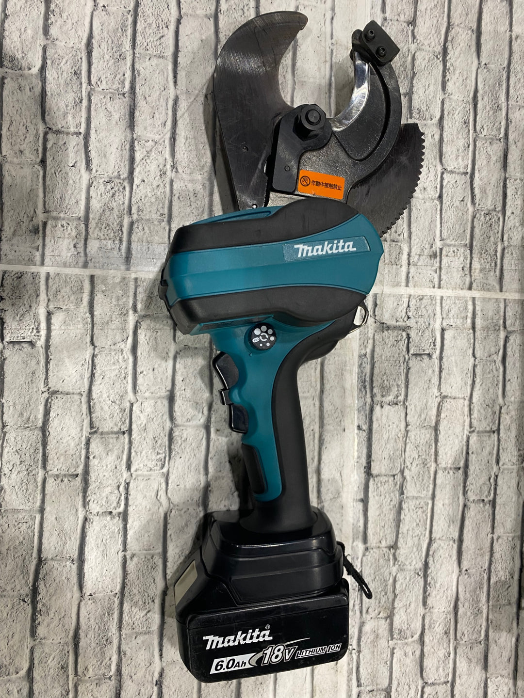 ★マキタ(makita) コードレスケーブルカッター TC101DRG【川口店】