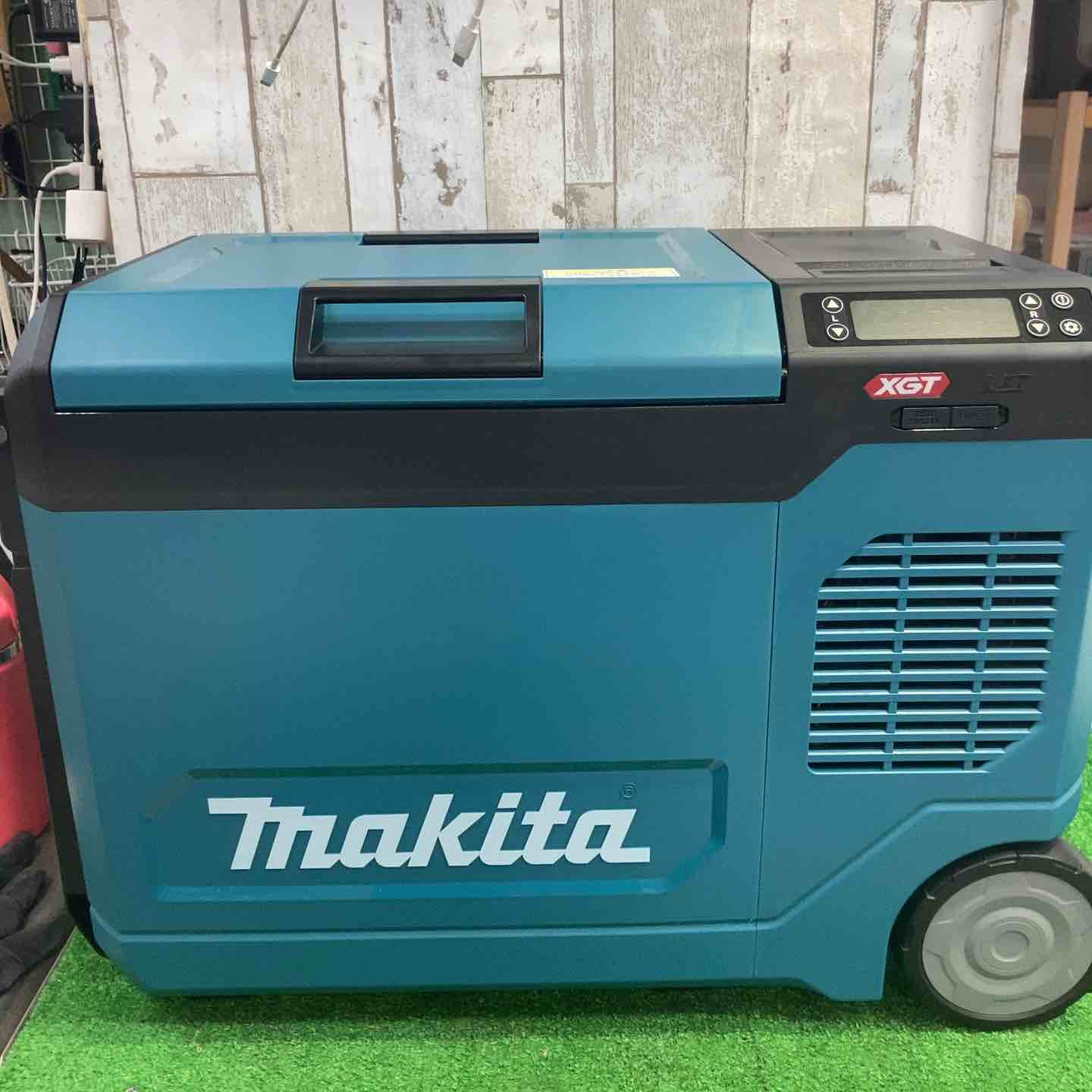 ☆マキタ(makita) 40Vmax対応コードレス冷温庫 CW006GZ(本体のみ