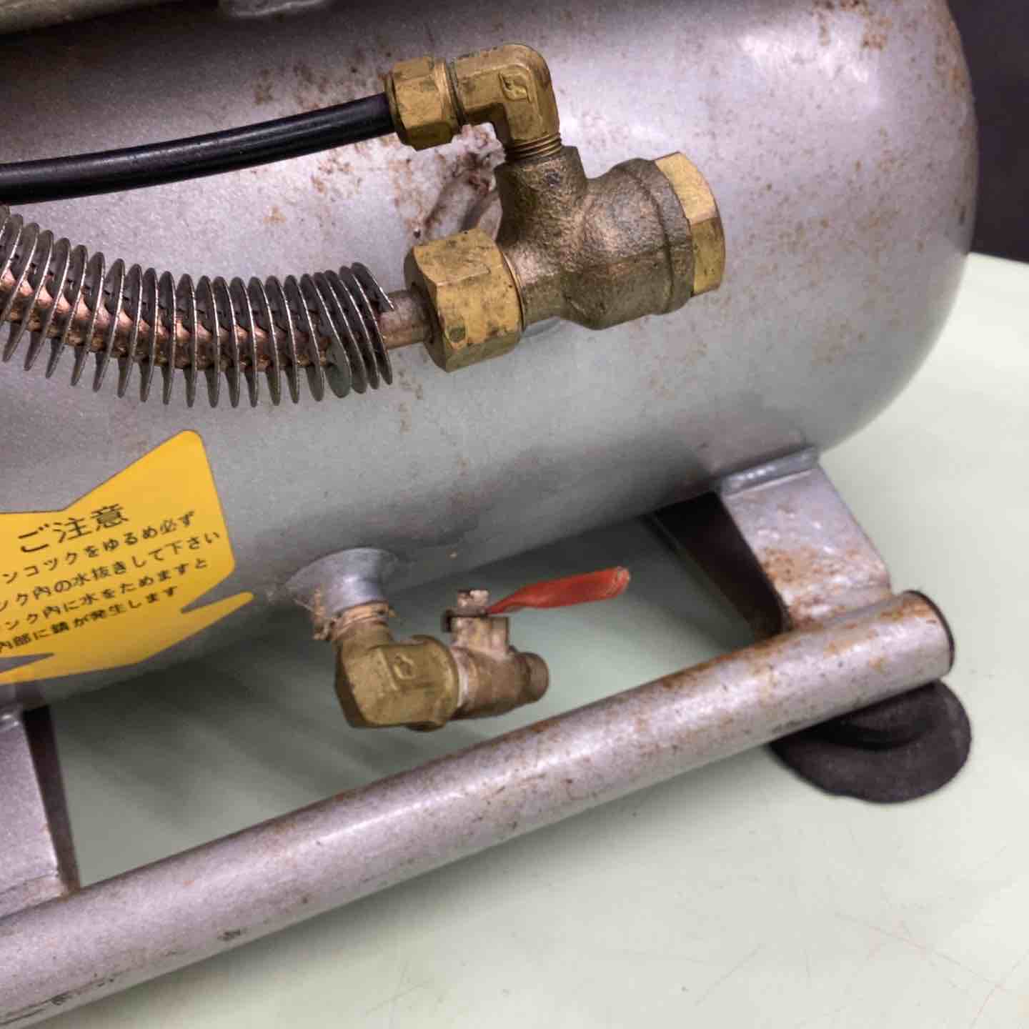 ◇リョービ(RYOBI) エアコンプレッサ ACP-50 ※ゲージ不良あり※【越谷店