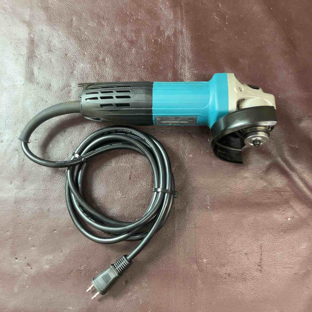 【中古美品】 マキタ(makita) 100mmディスクグラインダ GA4032 【東大和店】