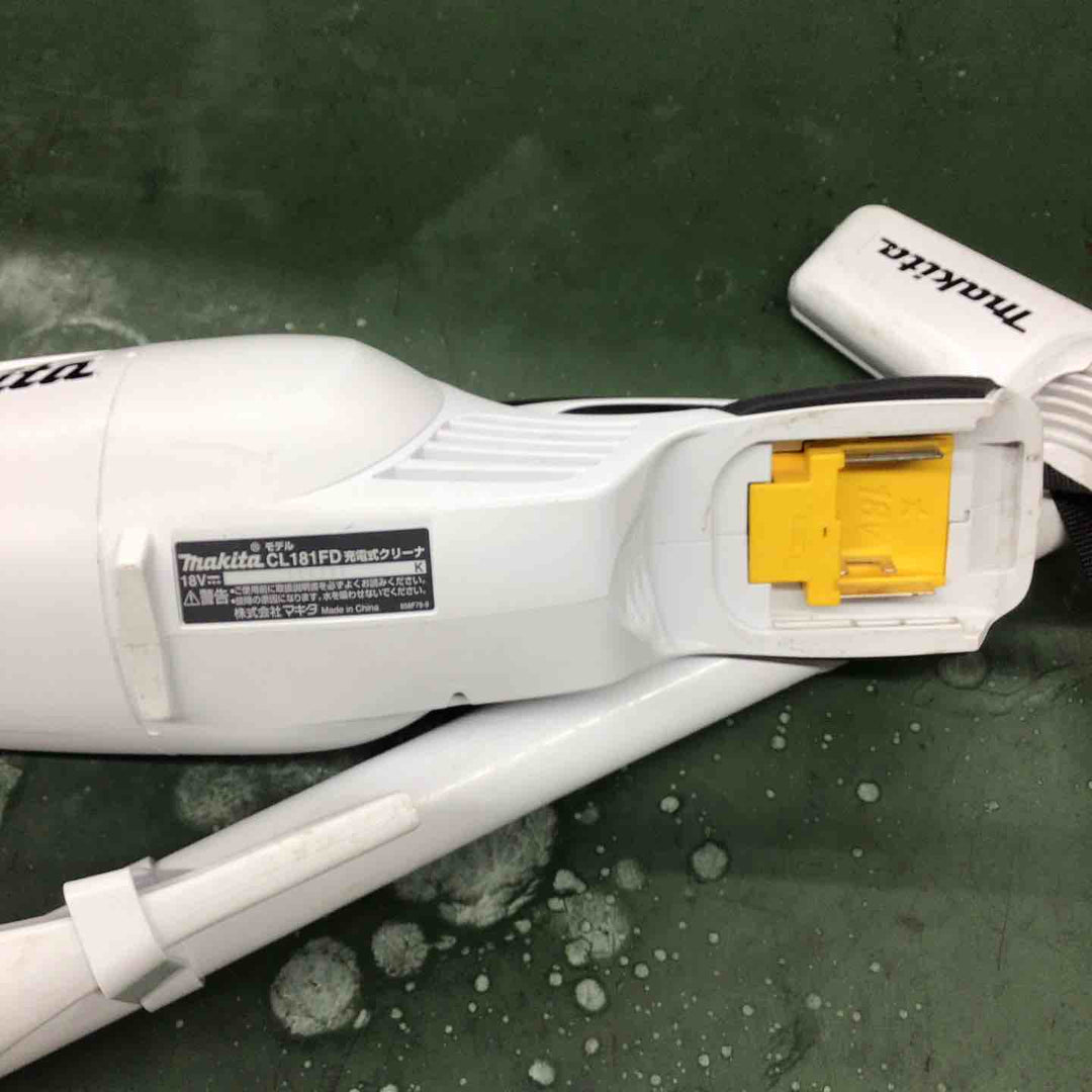 ☆マキタ(makita) コードレスクリーナー CL181FDZW【戸田店】
