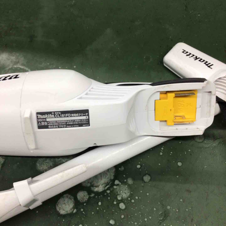 ☆マキタ(makita) コードレスクリーナー CL181FDZW【戸田店】