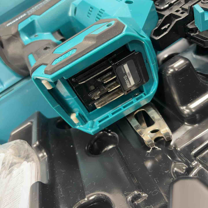 ★マキタ(makita) コードレスフィニッシュネイラ FN001GZK【草加店】