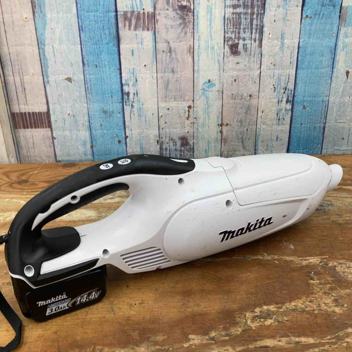 ★マキタ(makita) コードレスクリーナー CL142FDRFW【柏店】
