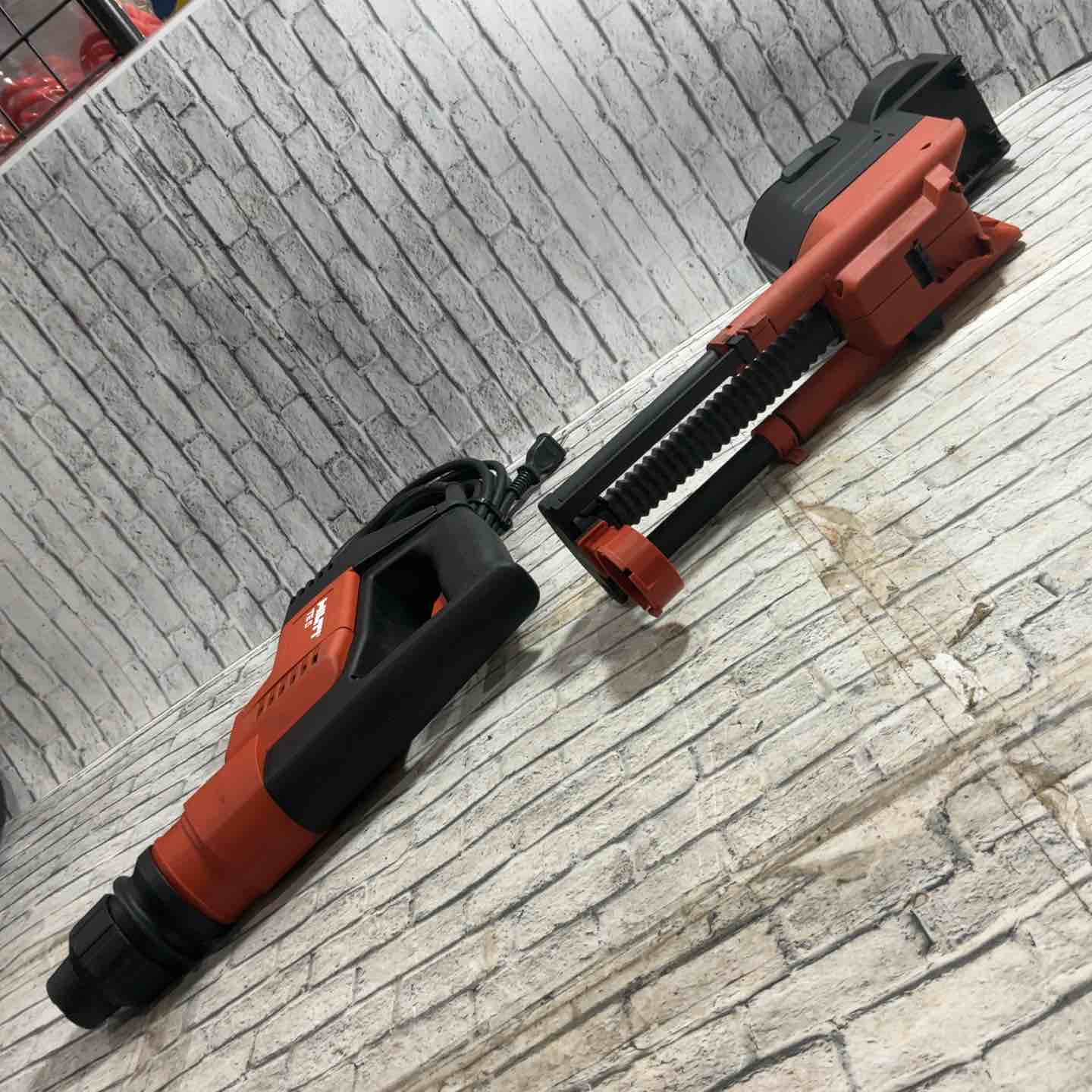 ◇ヒルティ(HILTI) ハンマドリル TE5 ケース、先端カバー3種、集塵