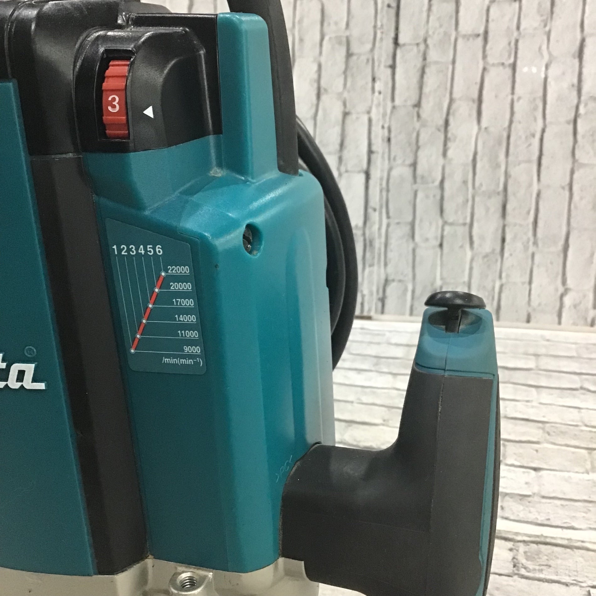 〇マキタ(makita) 電子ルータ RP2301FC 〇マキタ(makita) 電子ルータ RP2301FC八潮店