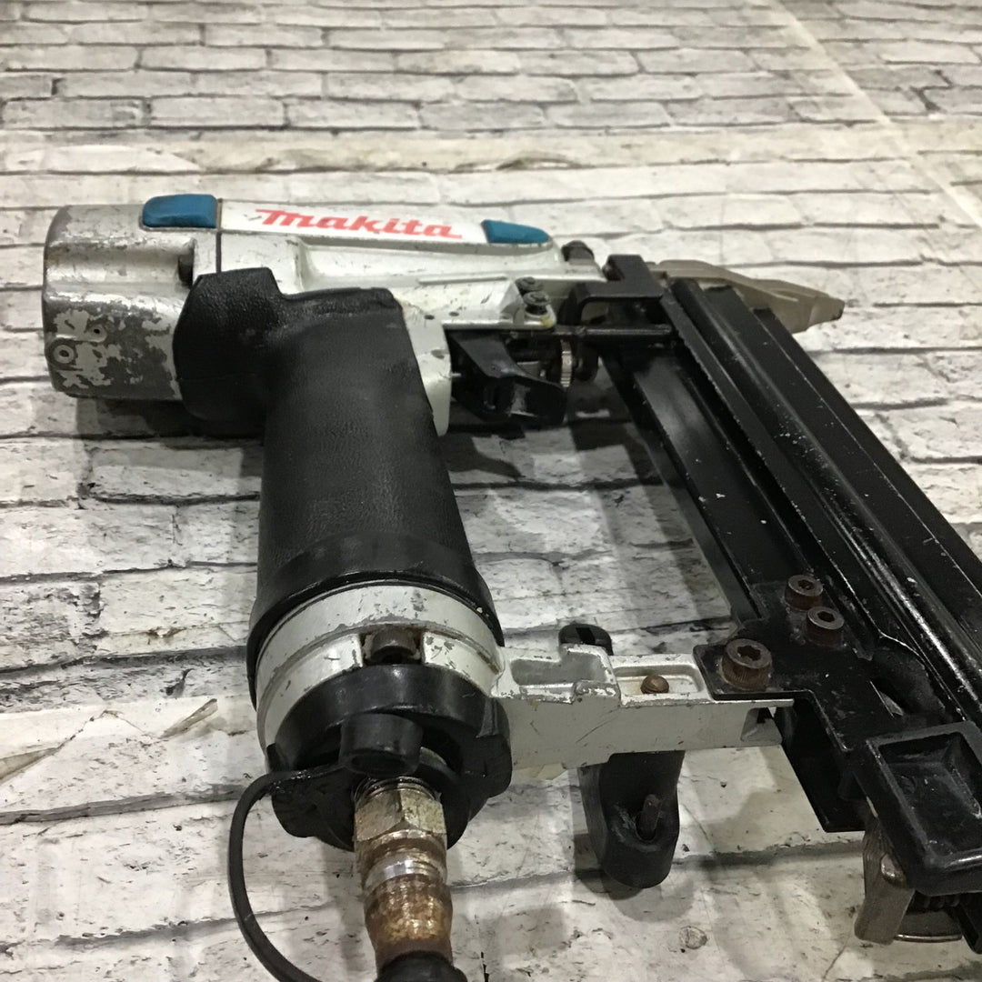 ★マキタ(makita) 常圧フィニッシュネイラ AF502N【川口店】