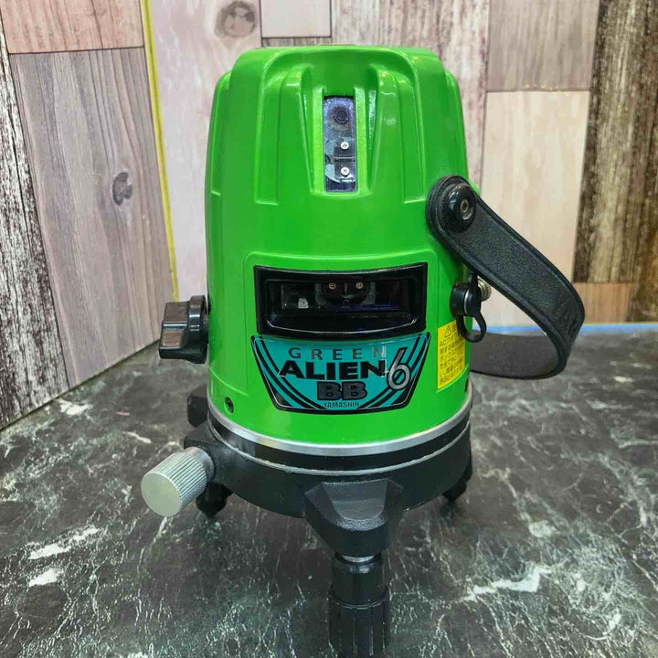 〇山真製鋸 グリーンレーザー墨出器 GA-06BB 6ライン(4方向大矩照射) エイリアンBB 単3電池&AC電源の2電源方式【八潮店】