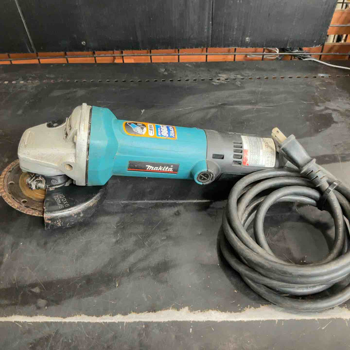 ☆マキタ(makita) 100mmディスクグラインダ 9533B【草加店】