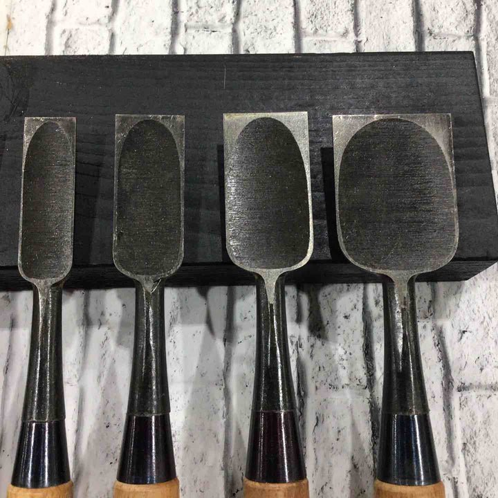 左次弘 追入鑿 10本組 赤樫柄 面取加工 ※12mmが2本あります。 【川口店】